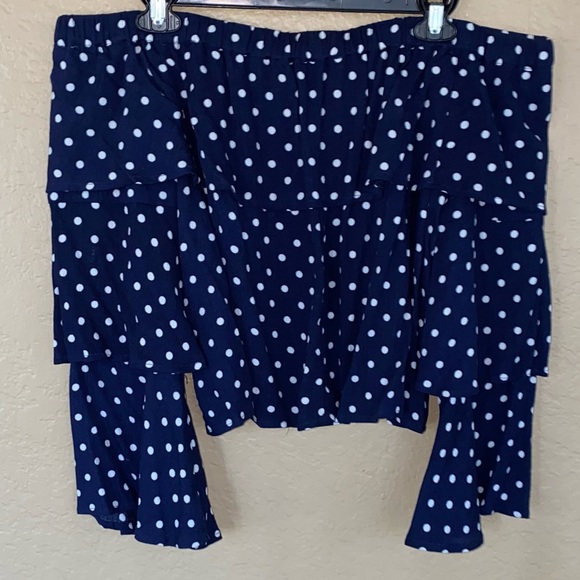 π Off shoulder polka dot top - Picture 3 of 7
